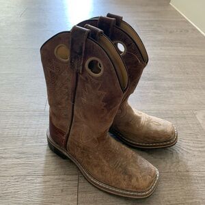 Kids size 13 Smokey Mountain boots